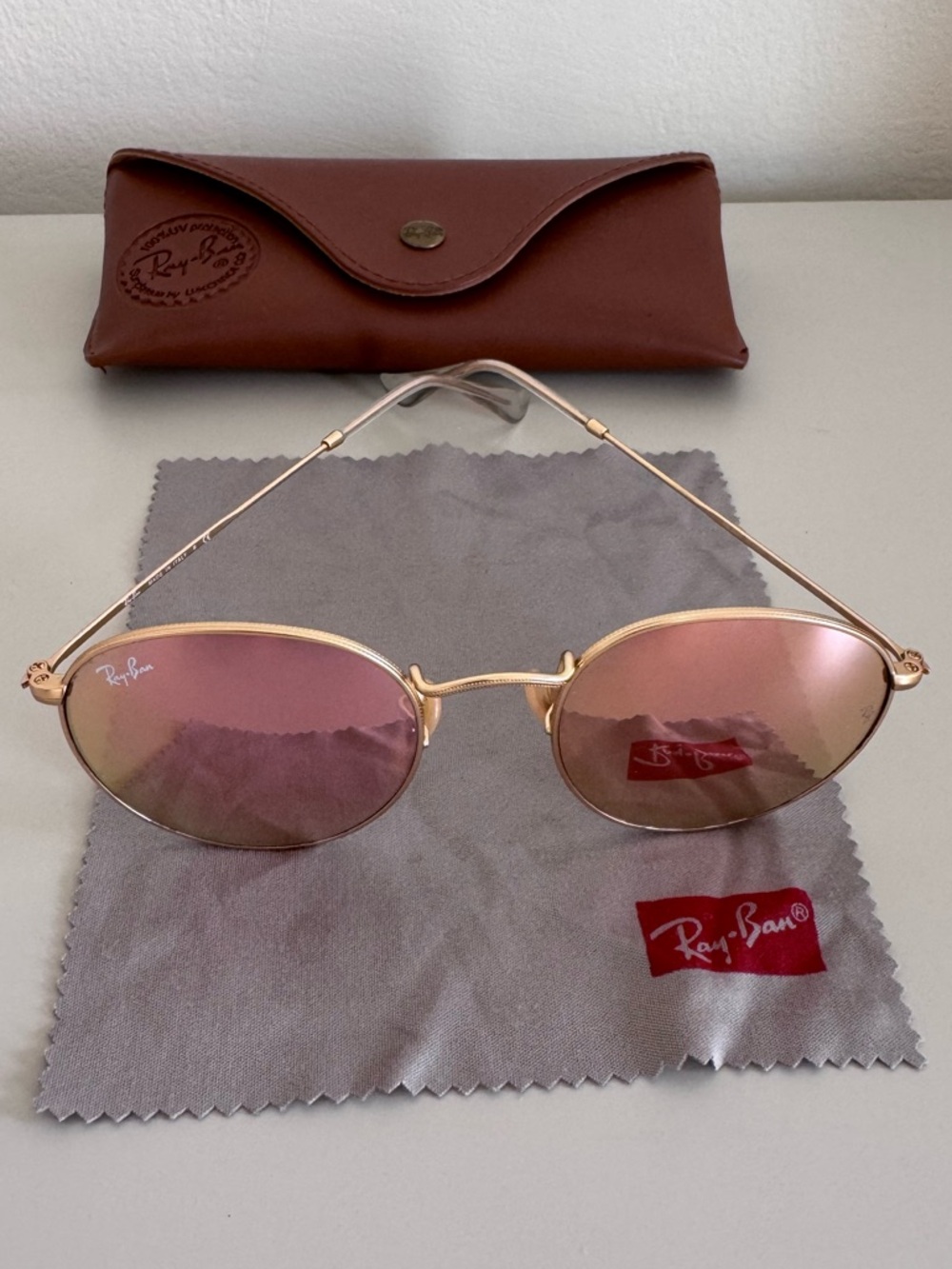 Ray-Ban Women’s Oval Sunglasses in Rose Gold